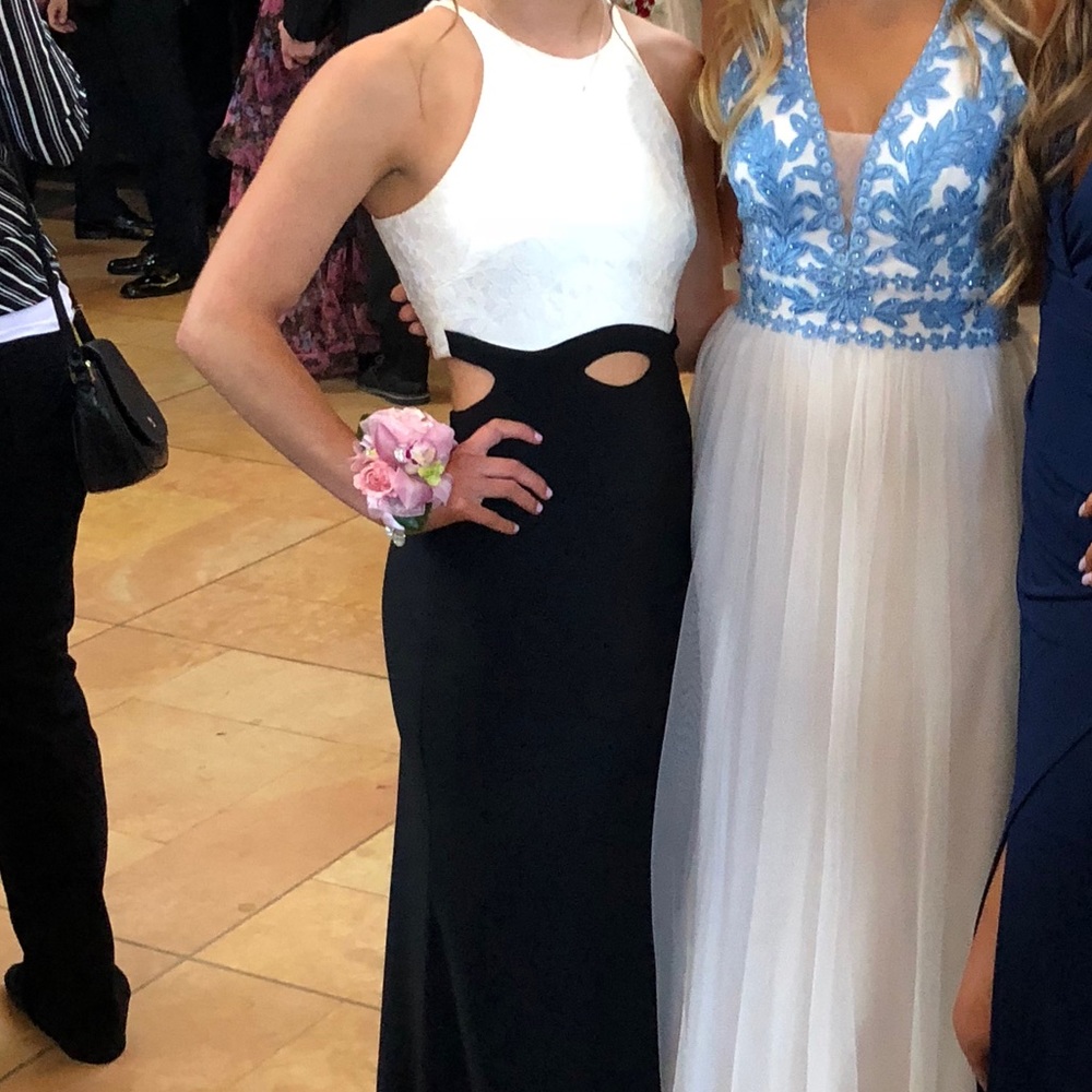 Perfect Prom Dress! Worn once!